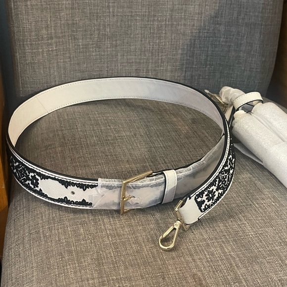 NWT Kate Spade Black and White Bagstrap - Picture 2 of 2